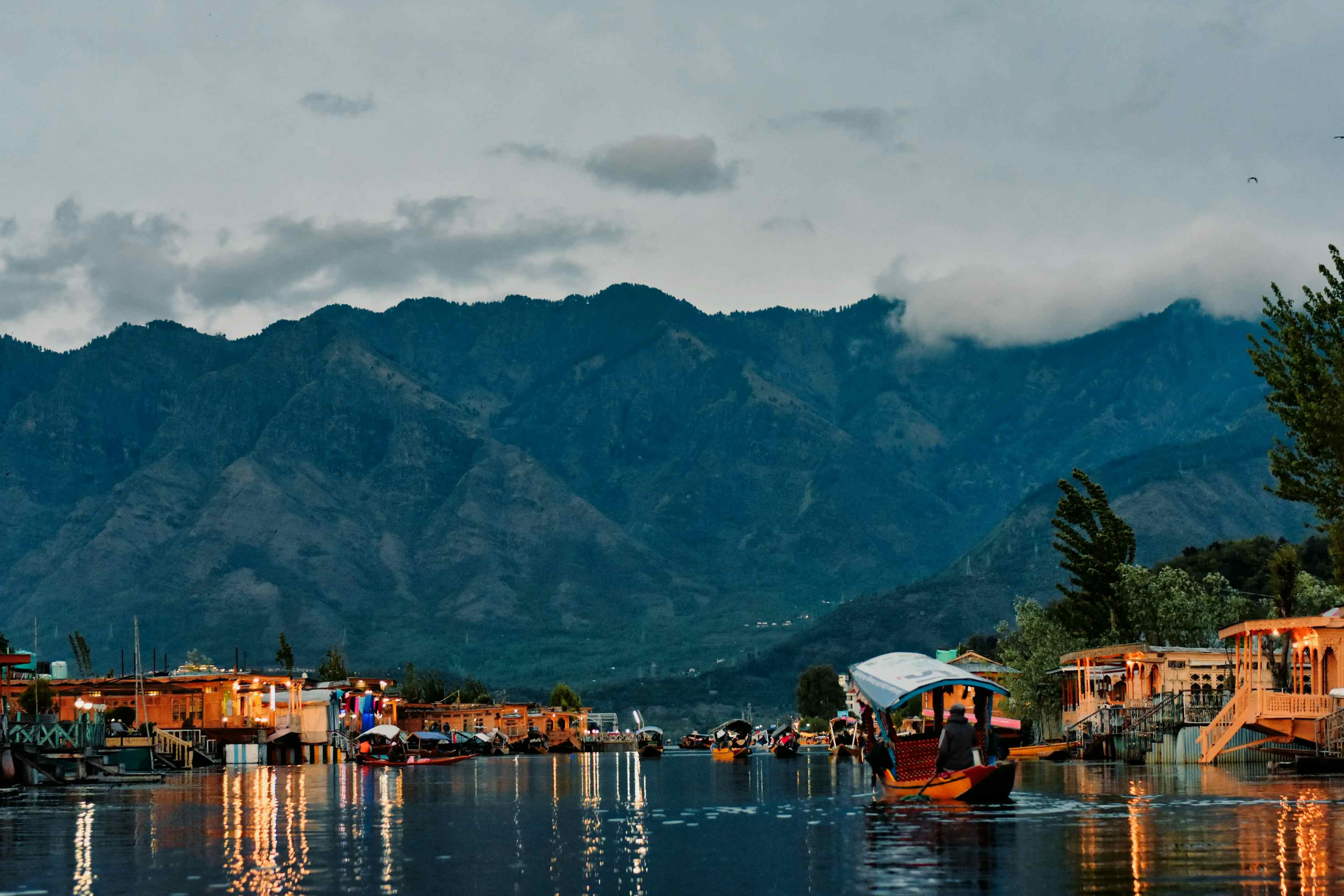 Lakes in Jammu and Kashmir 