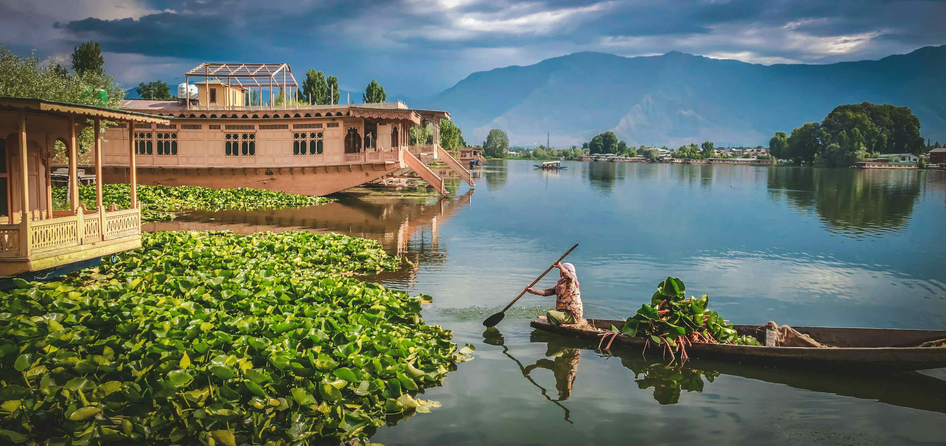 Places to Visit in Srinagar  